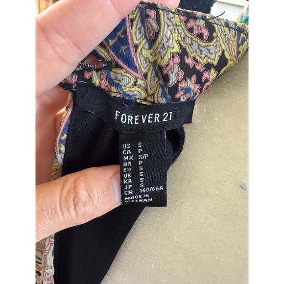 Forever 21 women’s long sleeve bohemian paisley romper size small - Picture 6 of 9